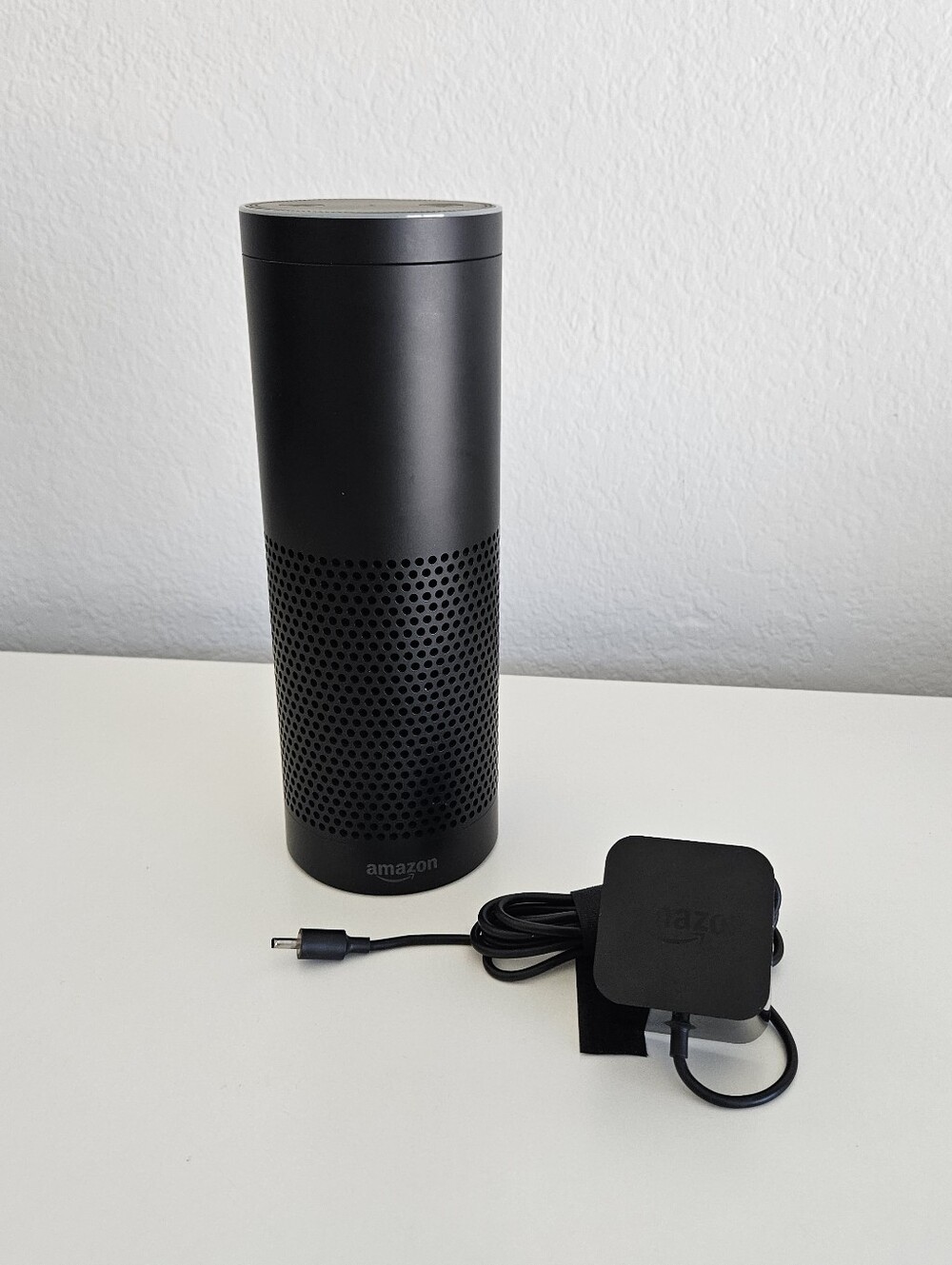 Amazon Echo Alexa Smart Speaker Smart Home Hub Bluetooth 1st Gen SK705DI Black
